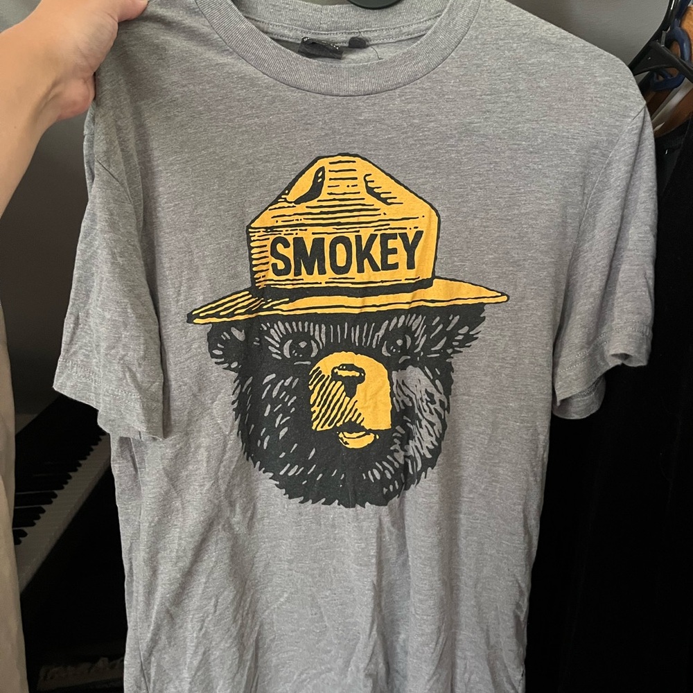 Gray Smokey Bear Graphic T-Shirt